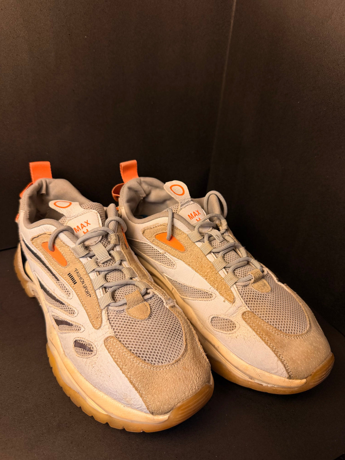 Sports Shoes