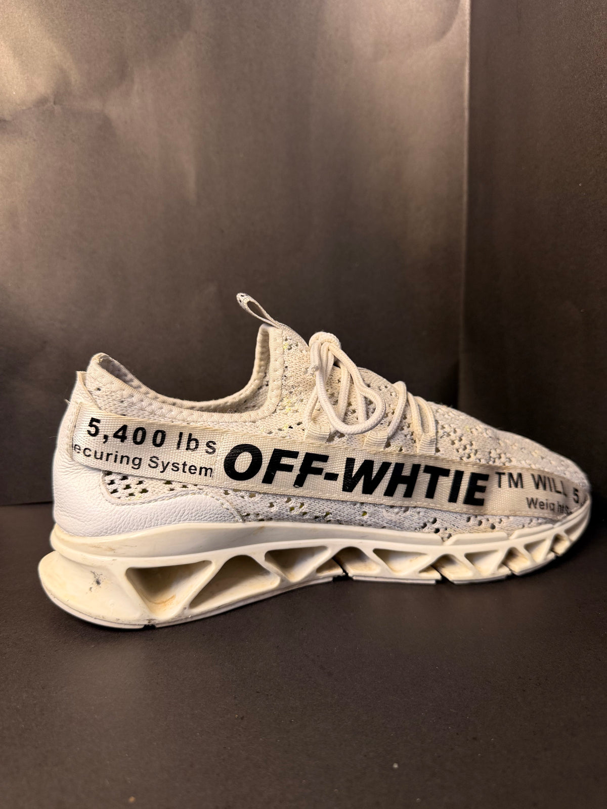 White Knit OFF-WHITE Style Runner