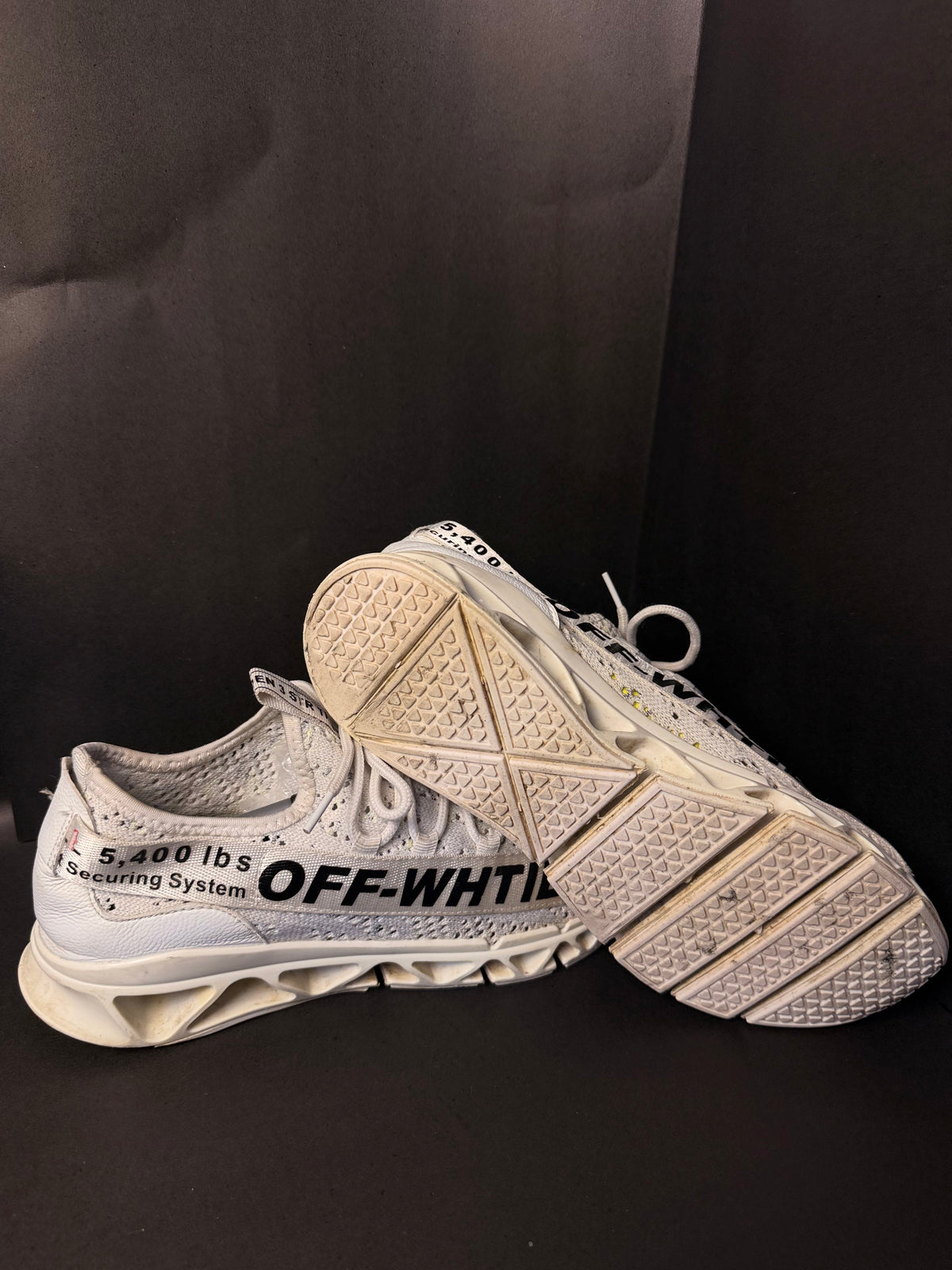 White Knit OFF-WHITE Style Runner