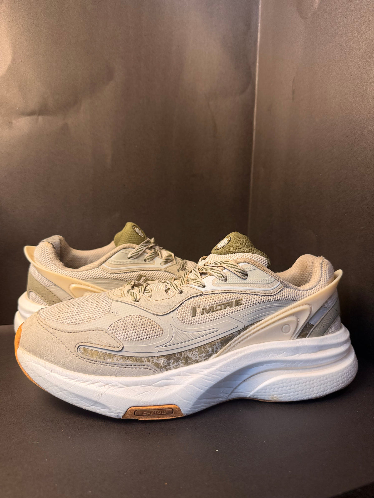 ELEOS SE 361 Degrees Chunky Mesh Running Shoe