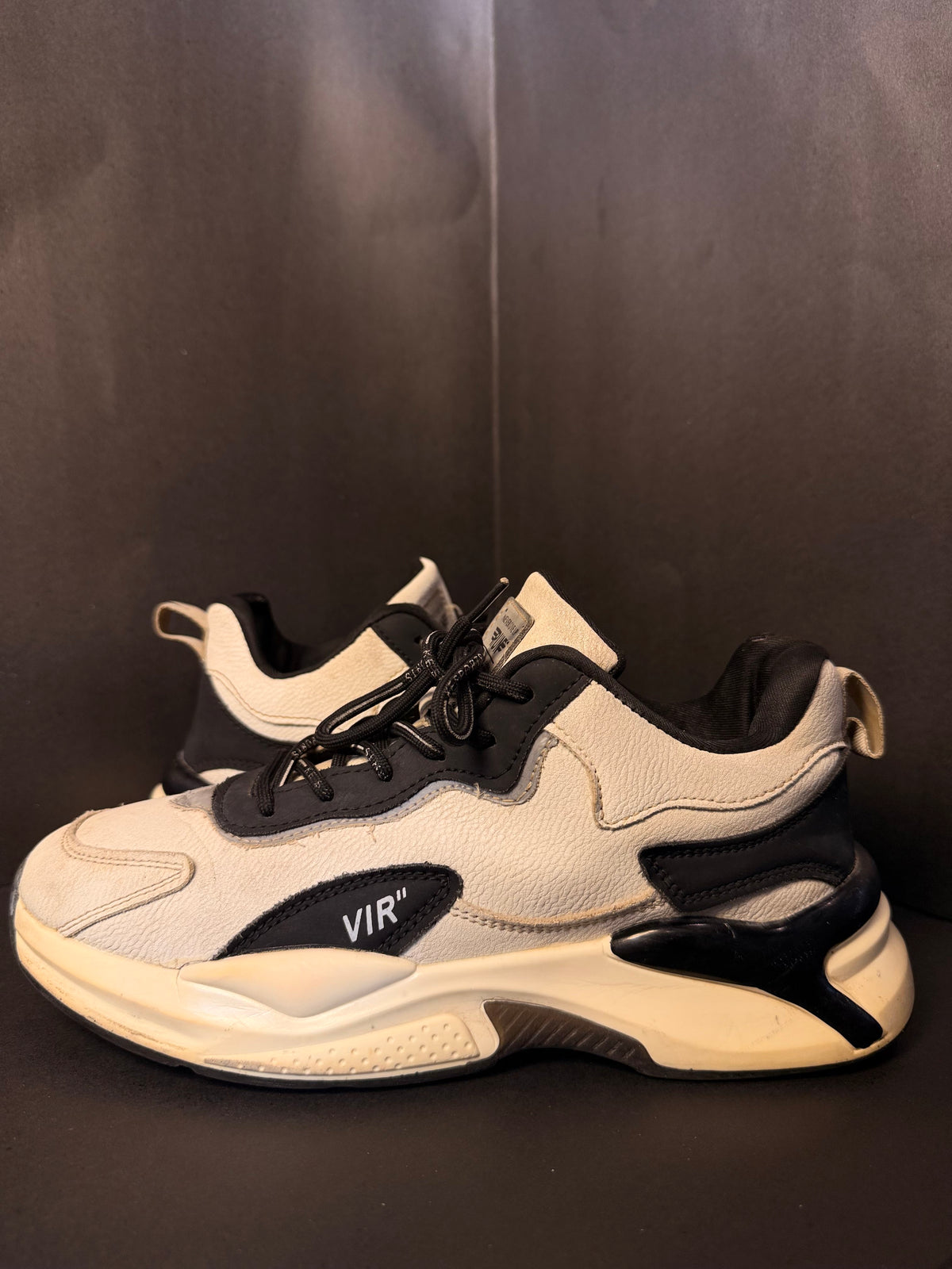 White and Navy Chunky Lifestyle Sneaker(VIR)