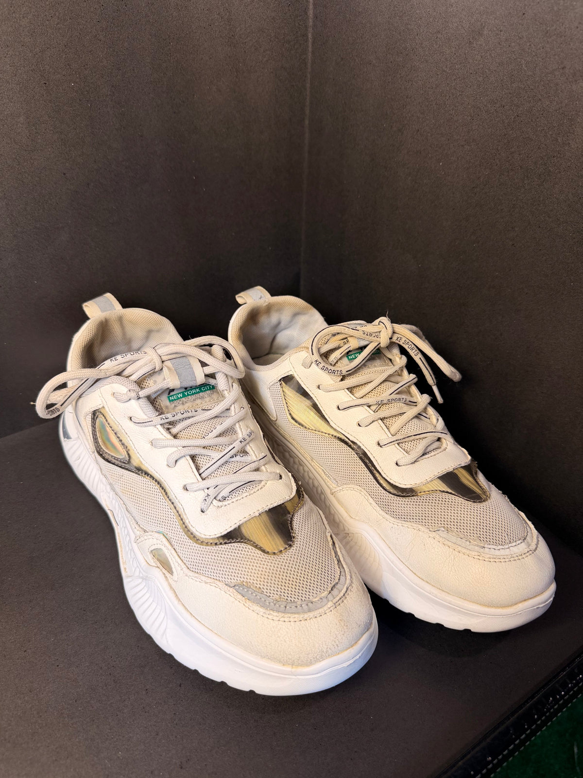 White and Grey Chunky Running Shoe(361 Degrees)