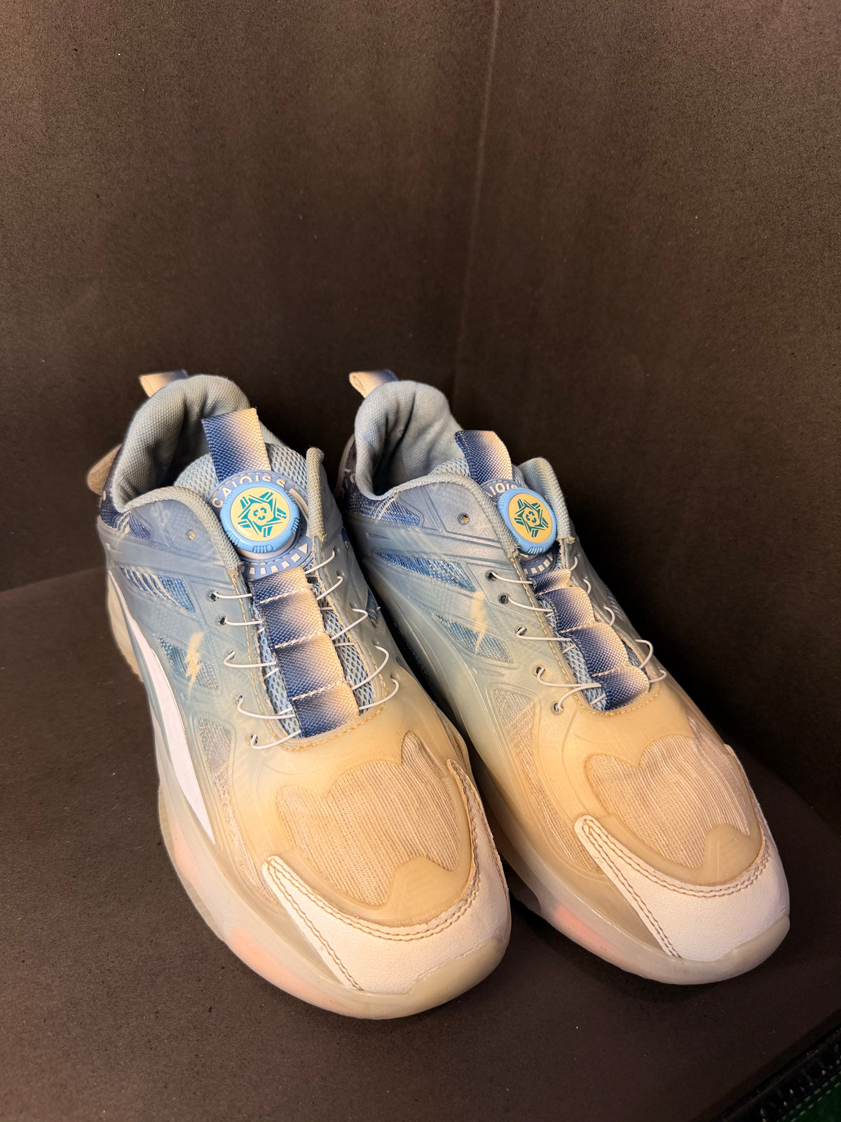 Blue and Grey Dial-Lace Air-Cushion Sneaker(BOSS)