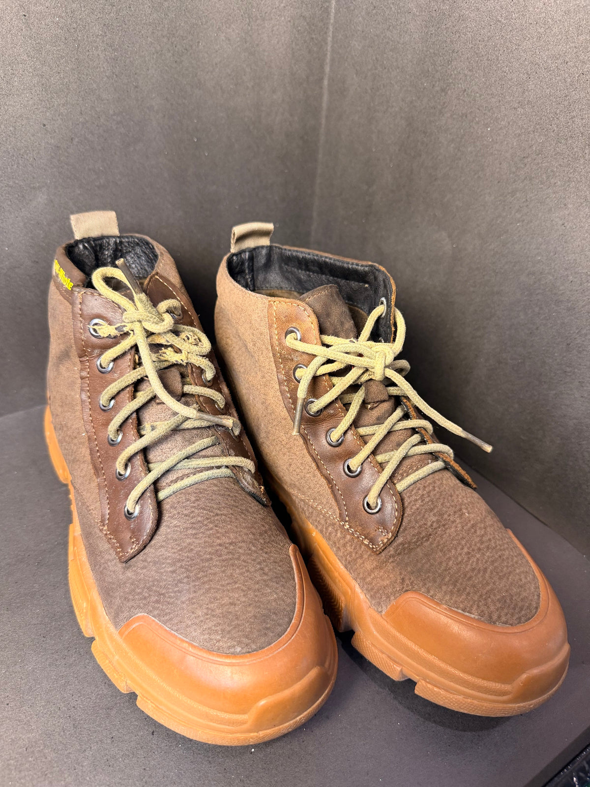Brown Chunky High-Top Utility Boot(OW-Whote)