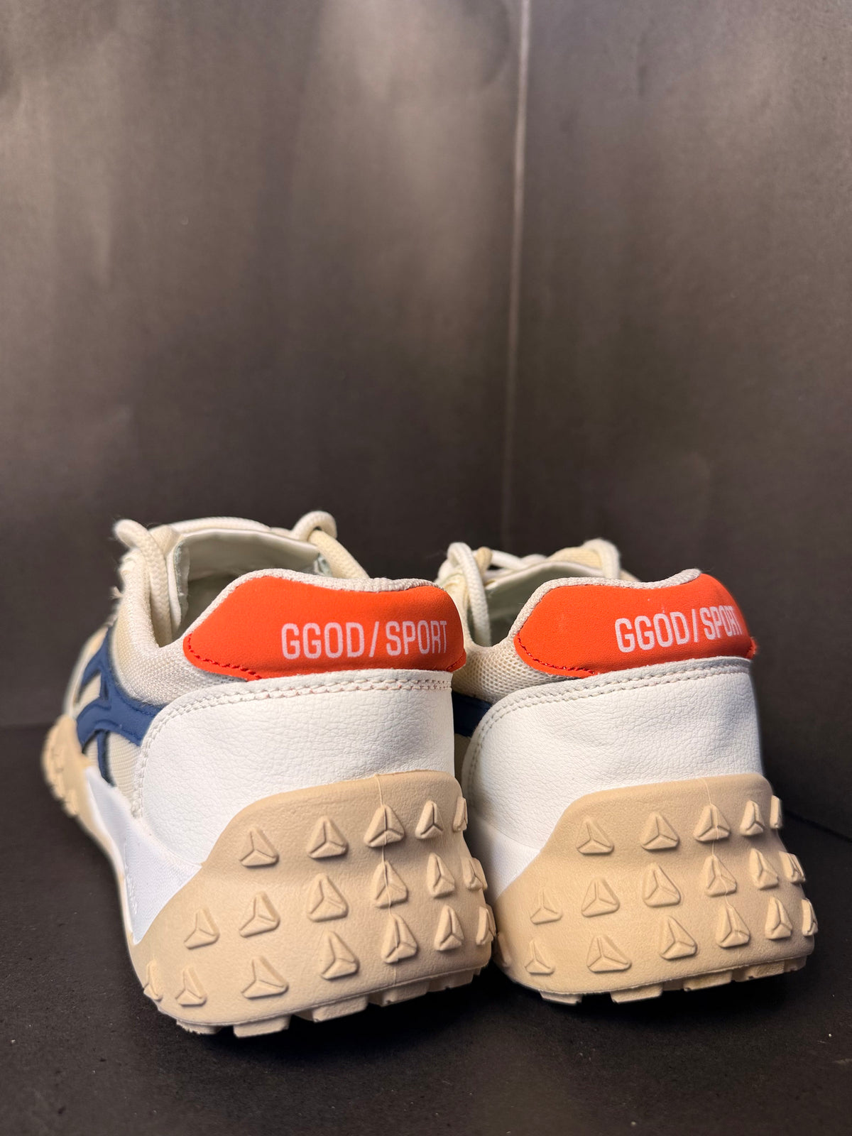 Asics Running Sneaker(ASICS)