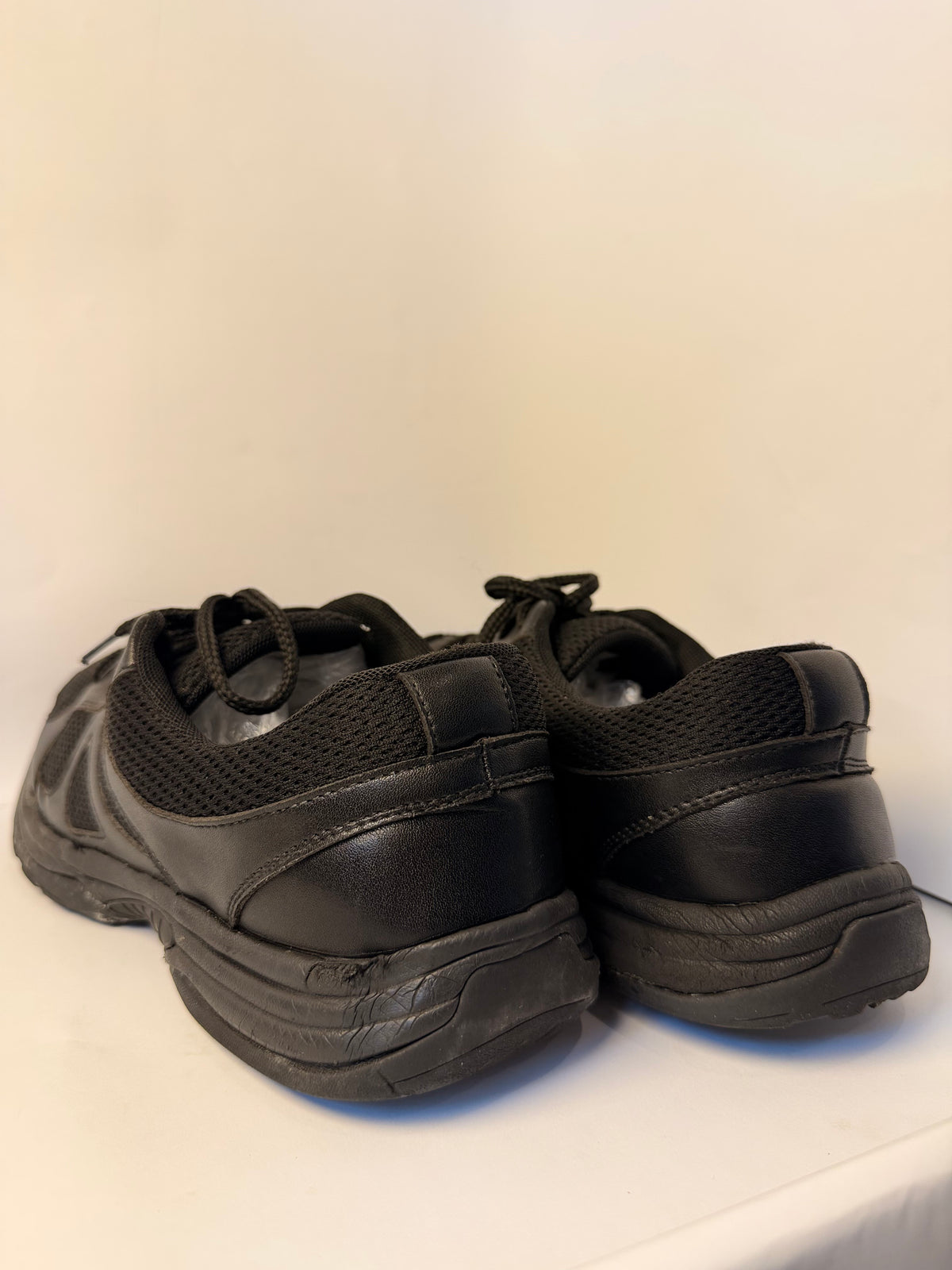 Black Leather and Mesh Training Shoe