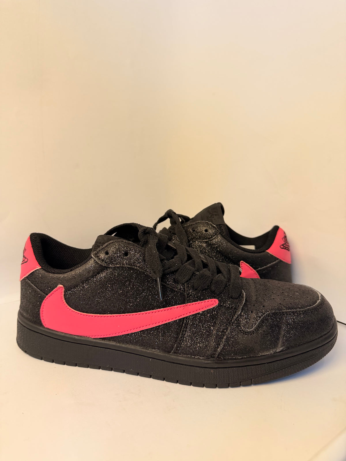 Jordan Air 1 Vintage Basketball Shoes Unisex Black Pink(Nike)