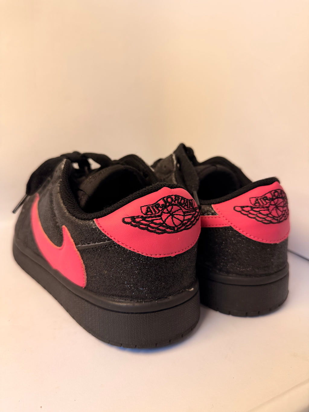 Jordan Air 1 Vintage Basketball Shoes Unisex Black Pink(Nike)